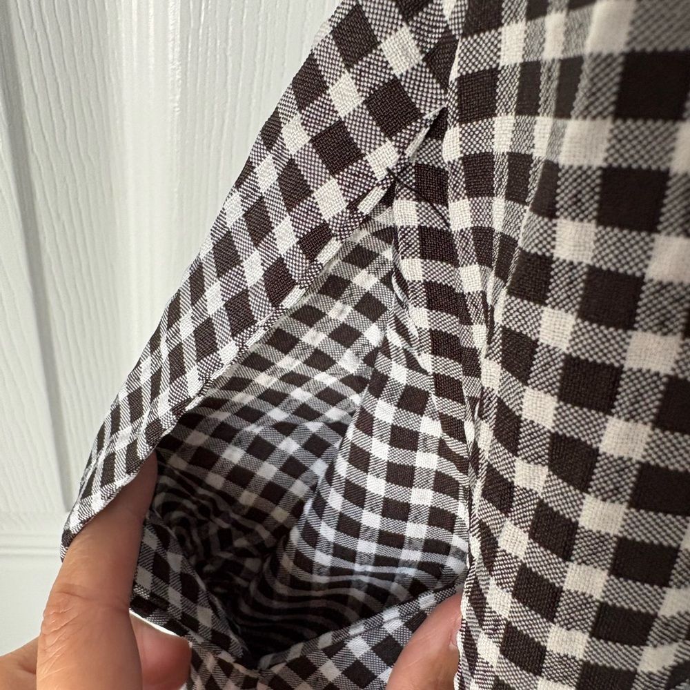 New NWT Lulus Gingham Smocked Maxi Dress off the shoulder side pockets size M - Picture 9 of 10